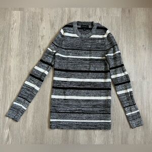 Banana Republic Skinny Ribbed Light Grey Monochrome Sweater Small